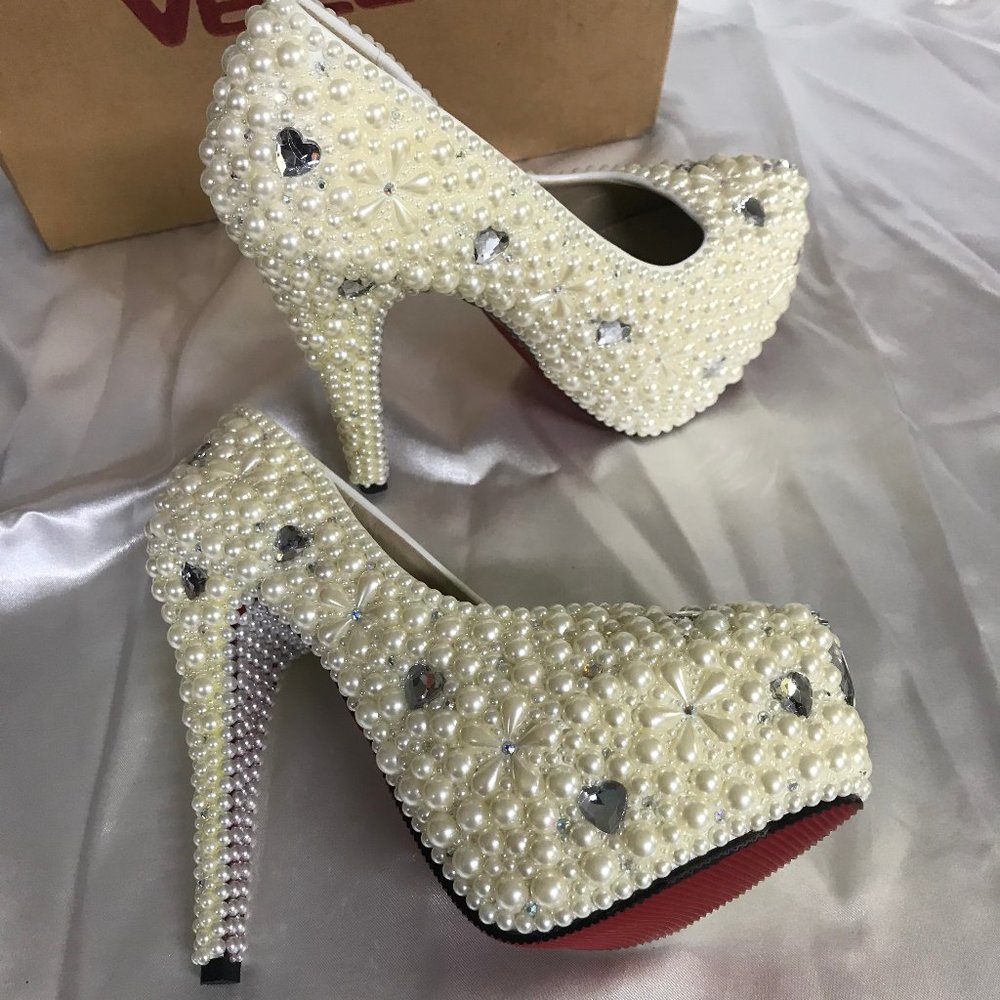 🎉 Host Pick x 2 🎉 NIB Velcans Platform Heel